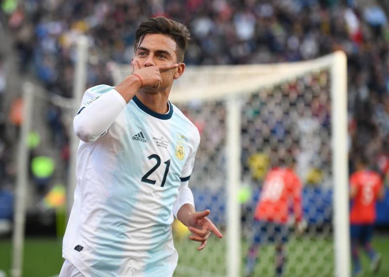 Bóng đá của cảm xúc và khát vọng Argentina